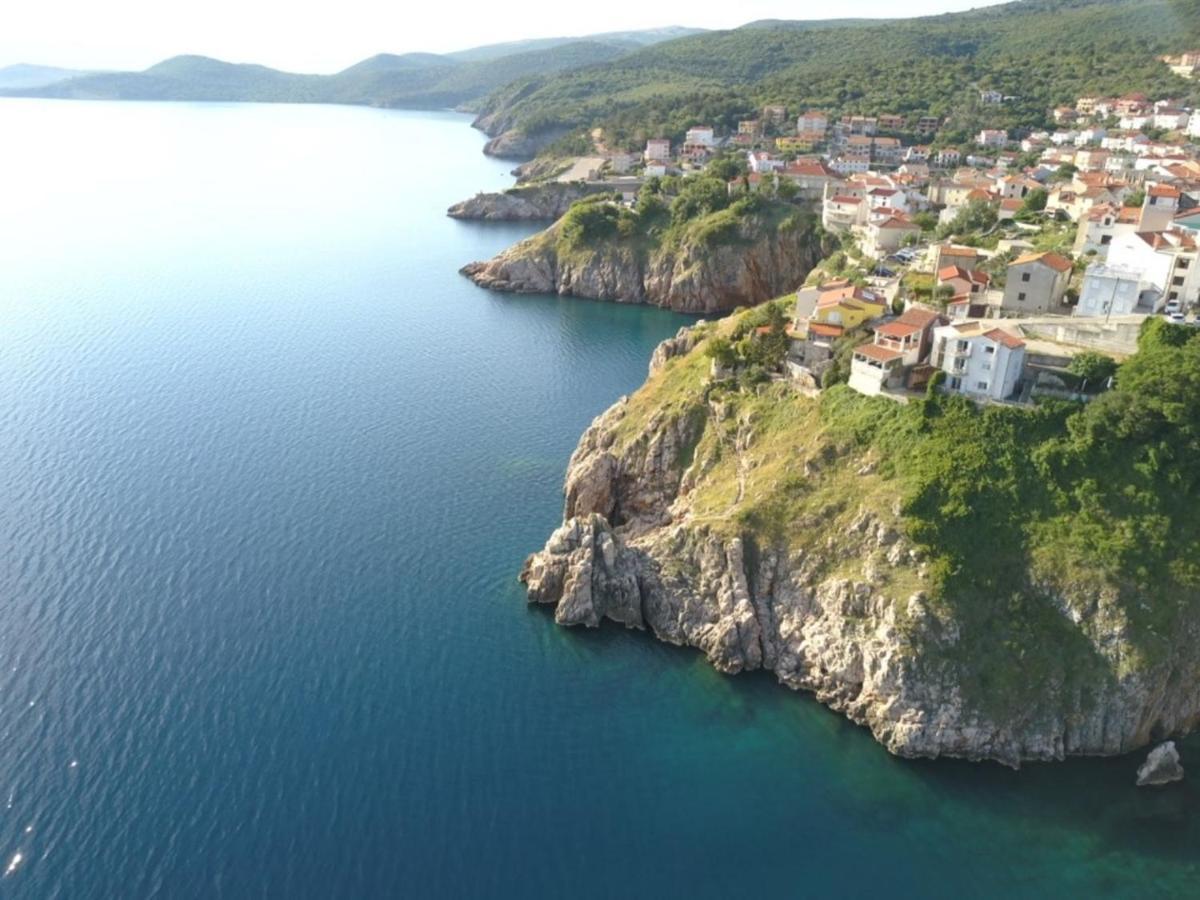 Vila Verbana Apartments Vrbnik Extérieur photo