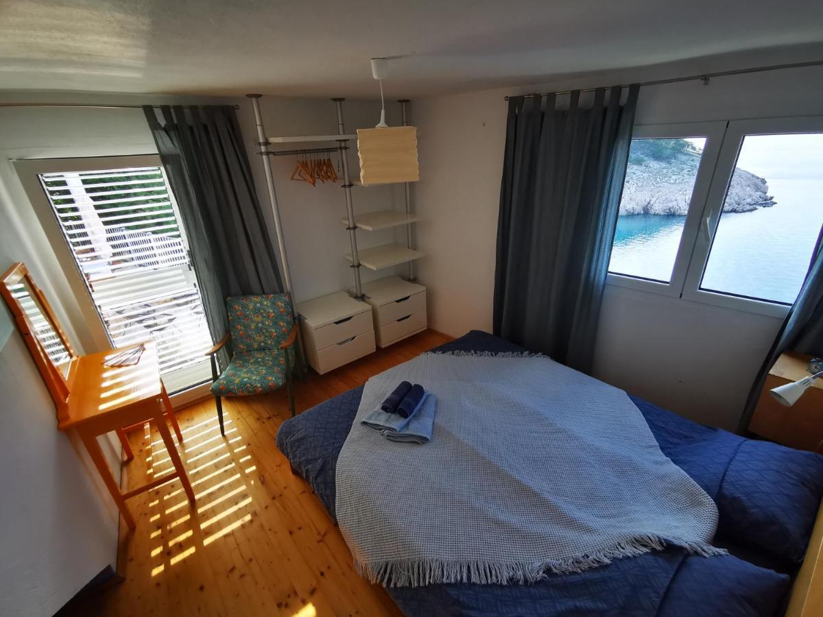 Vila Verbana Apartments Vrbnik Extérieur photo