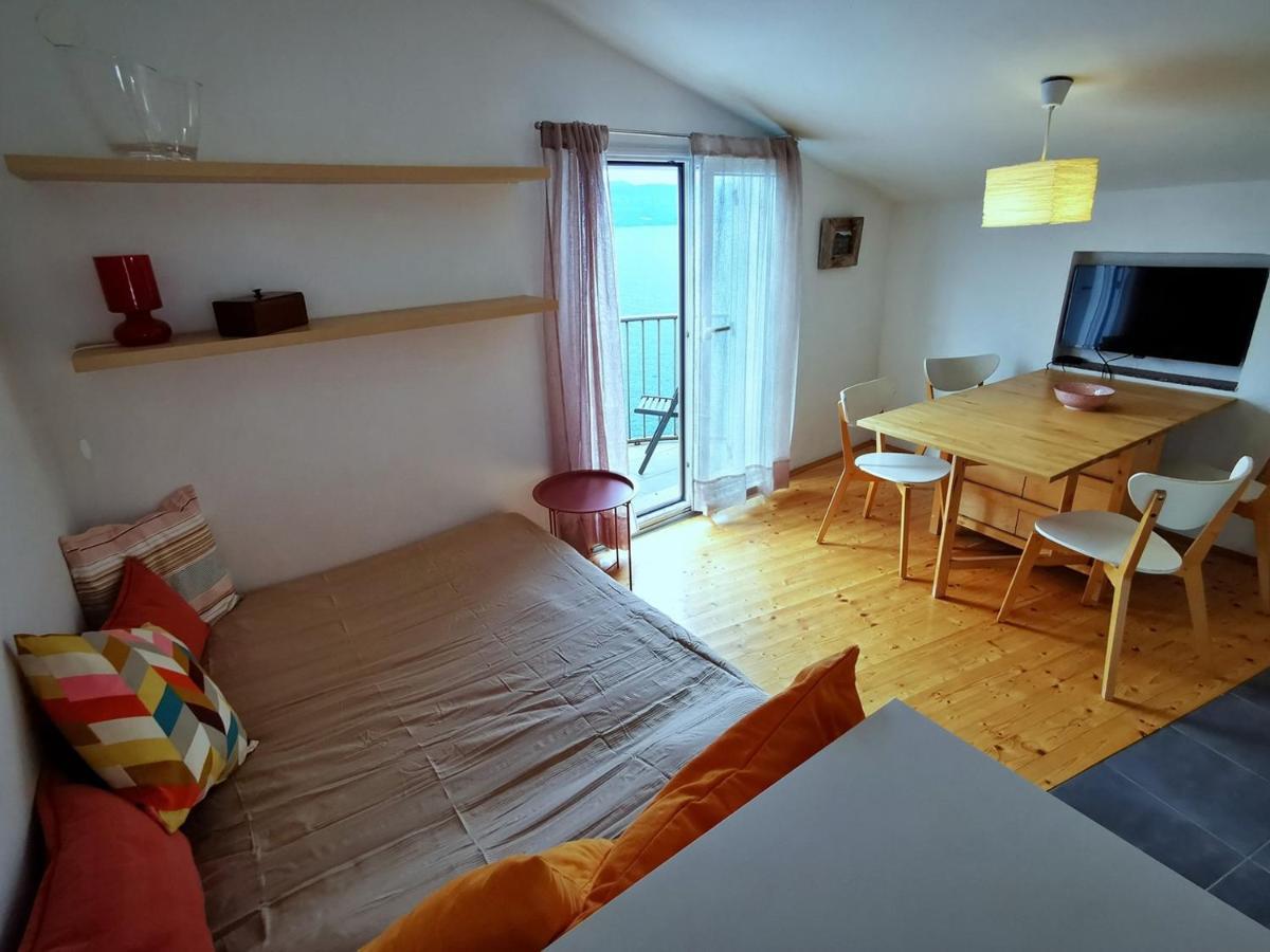 Vila Verbana Apartments Vrbnik Extérieur photo