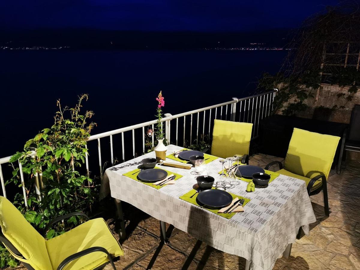 Vila Verbana Apartments Vrbnik Extérieur photo